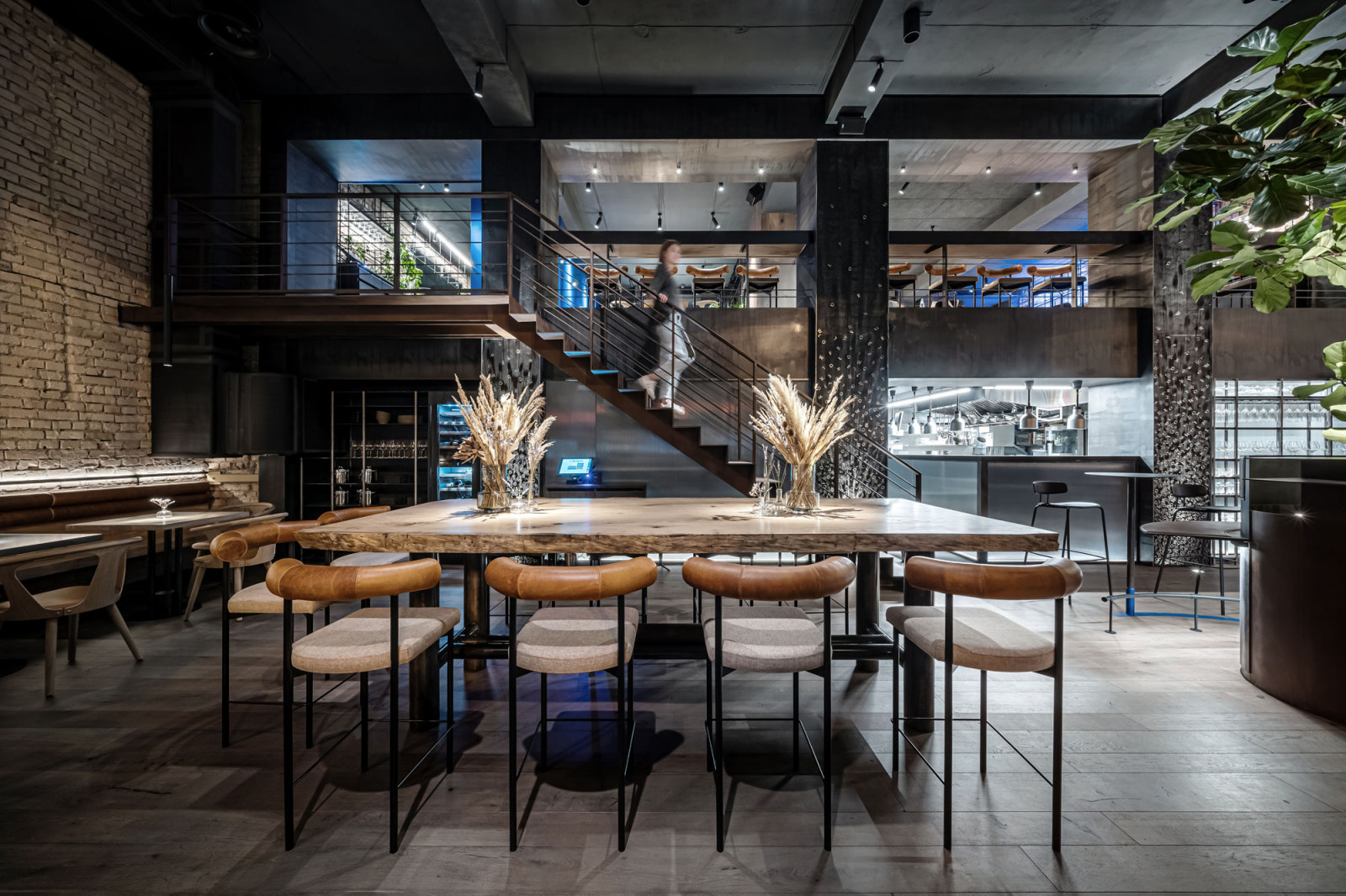 Follower | Restaurant & Bar