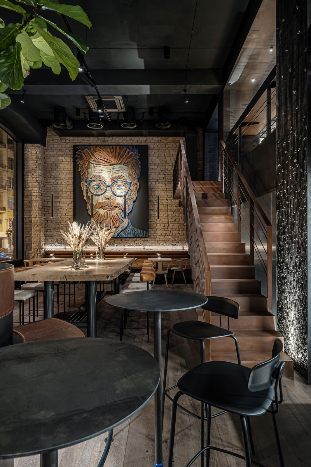 Follower | Restaurant & Bar