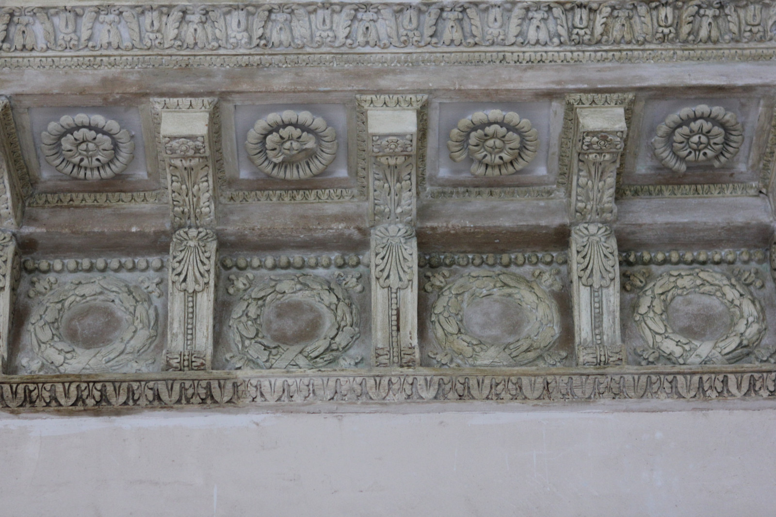 Реставрация лепнины