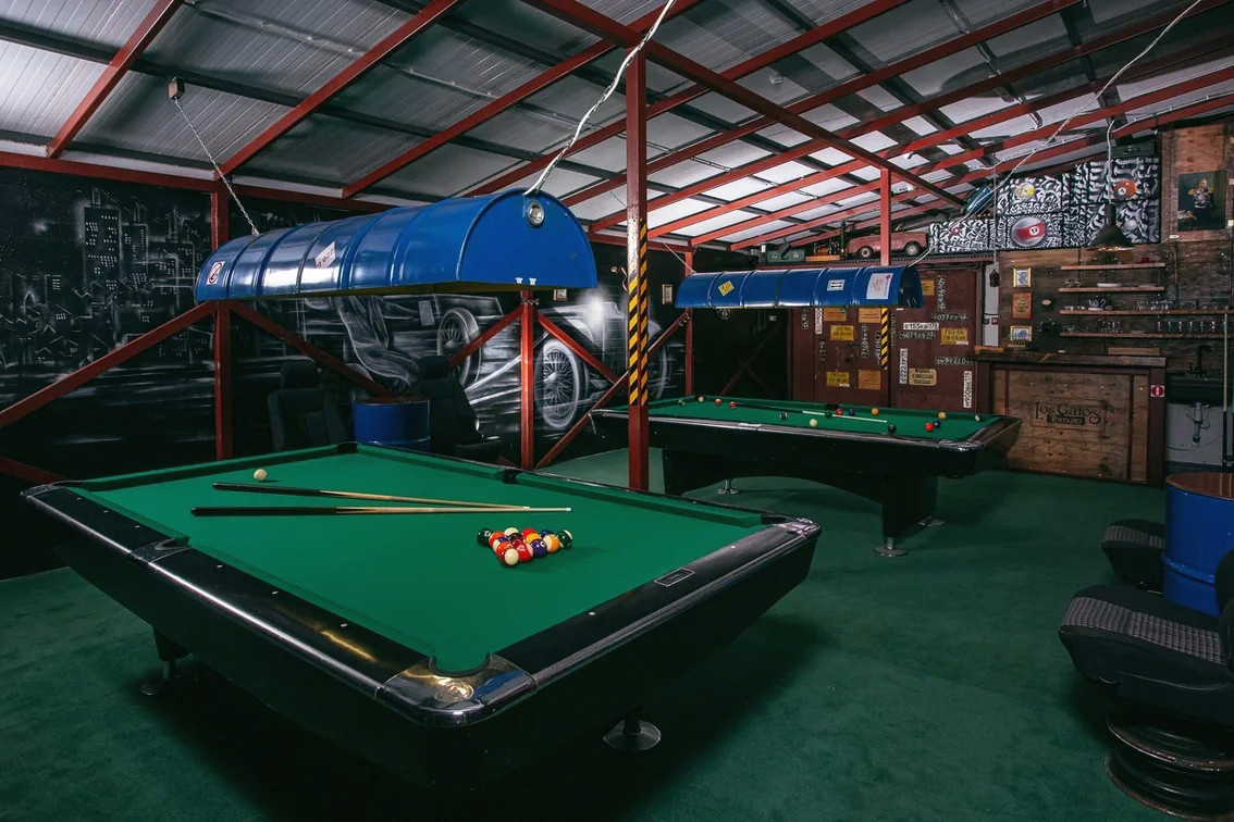 Бильярдная "Гараж-Кураж"