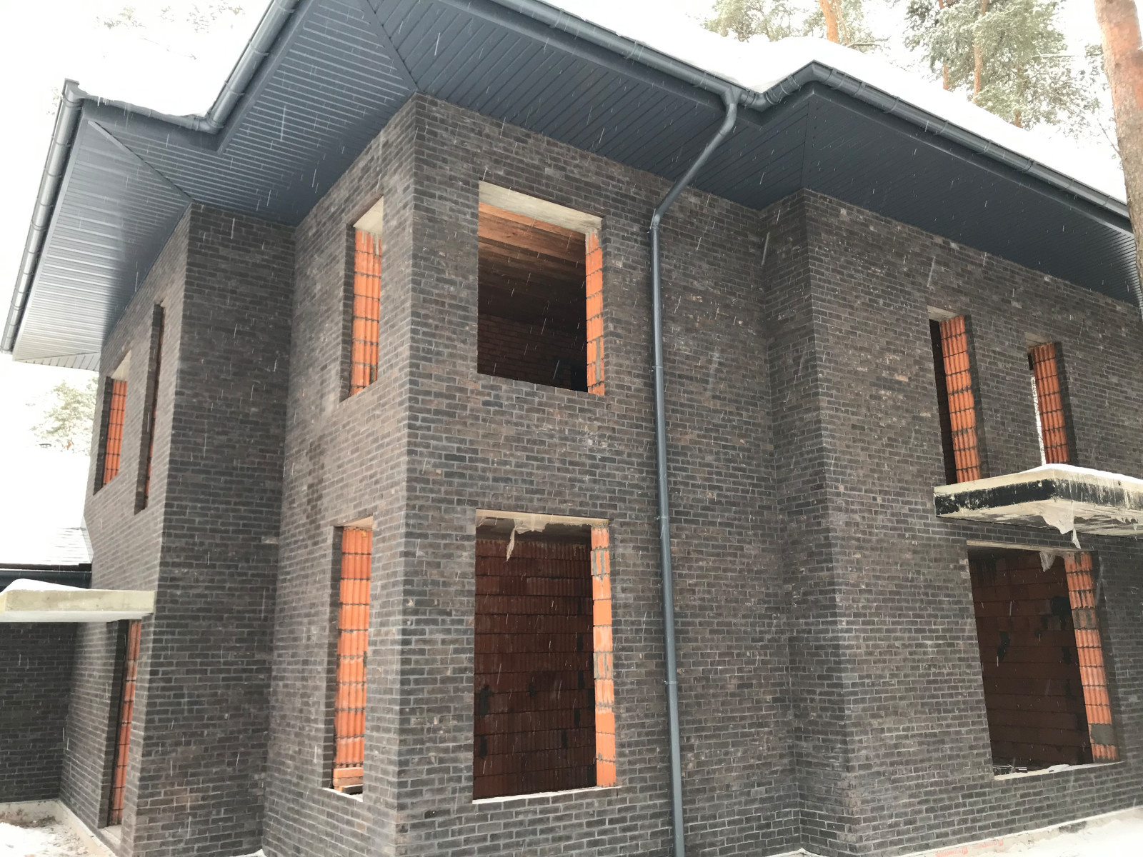 Фасад дома в КП Жуковка 21