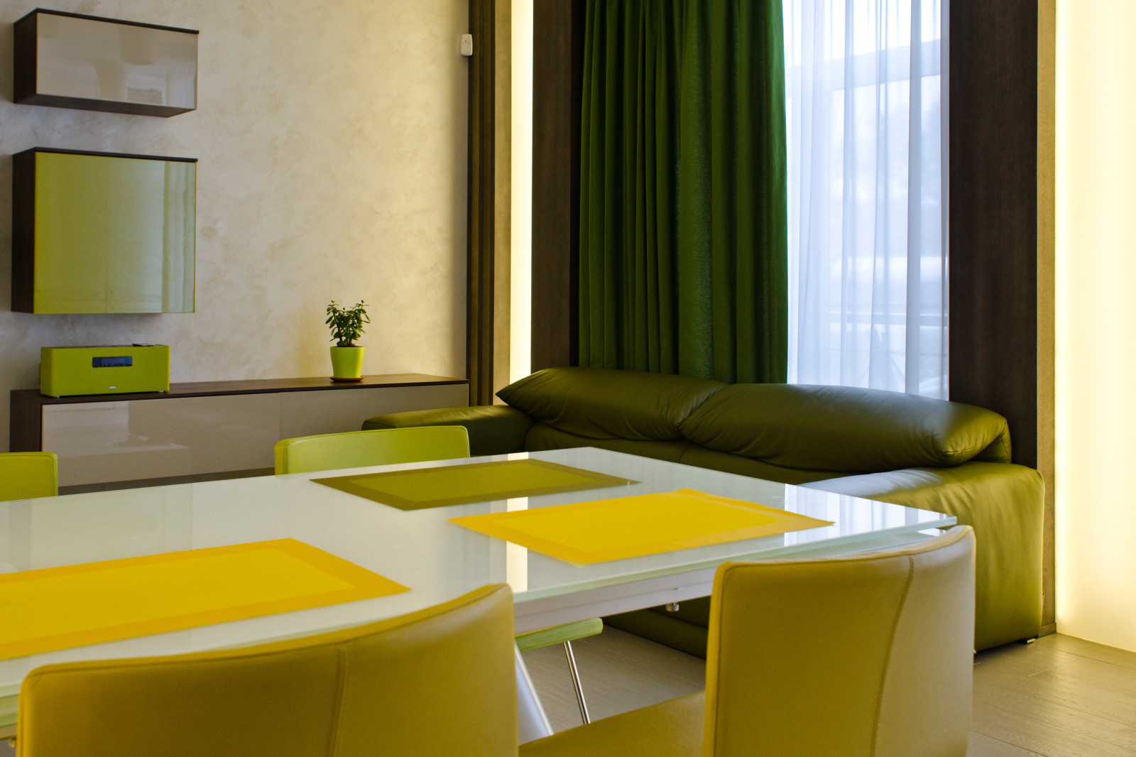 Сплошной позитив. В соавторстве с Анастасией Гавриловой.