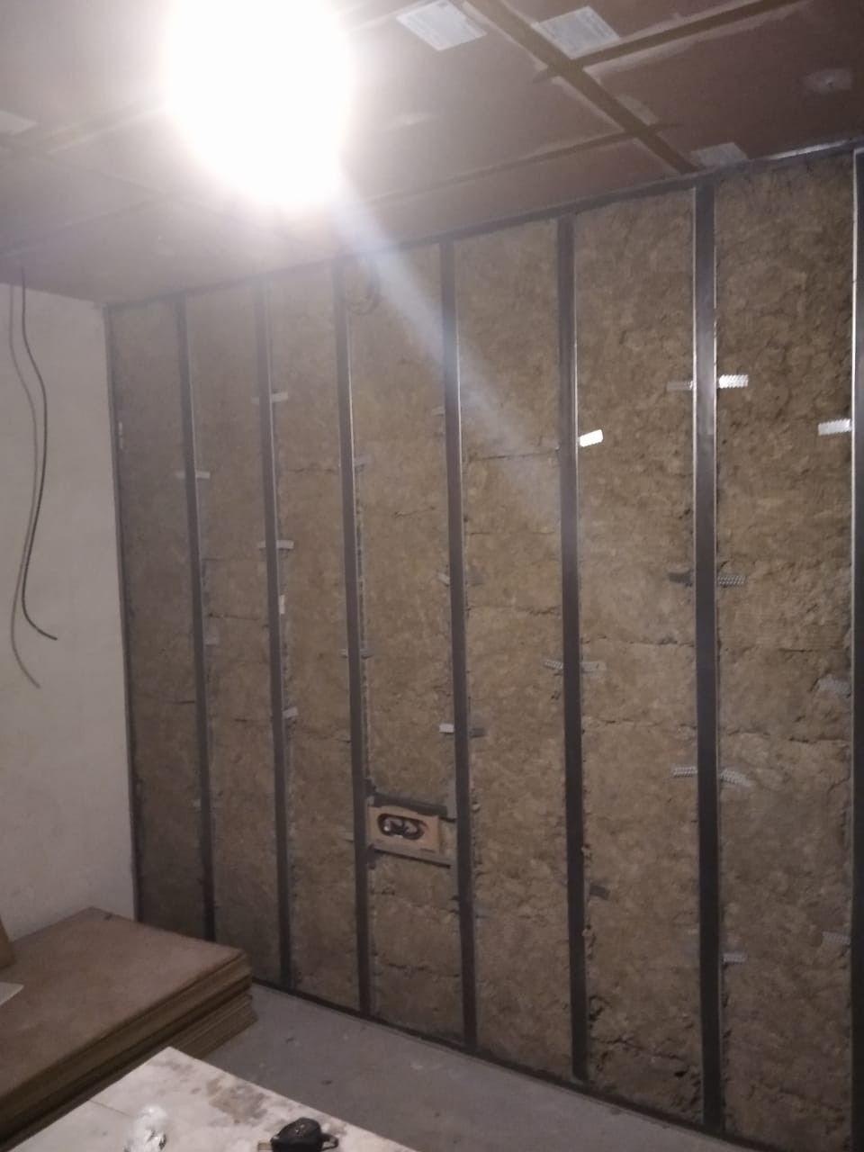 Звукоизоляция потолка и стен 151 м2 Дизельный проезд