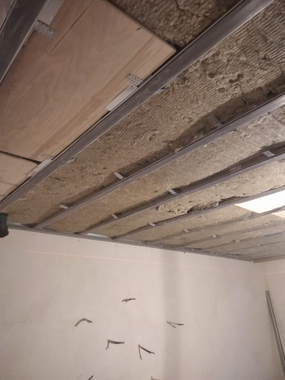 Звукоизоляция потолка и стен 151 м2 Дизельный проезд