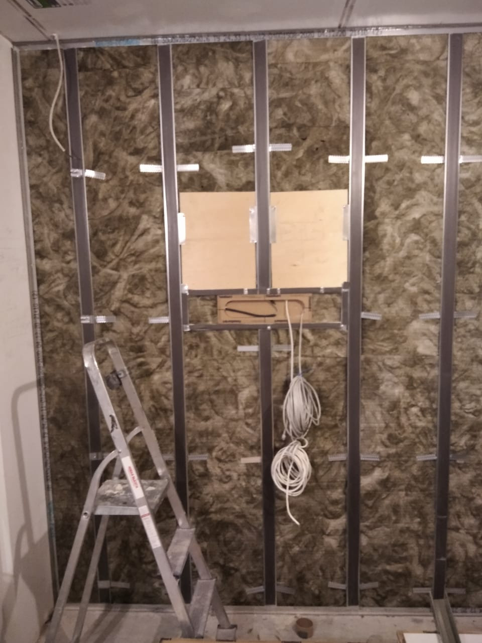 Звукоизоляция комнаты вкруг 12 м2