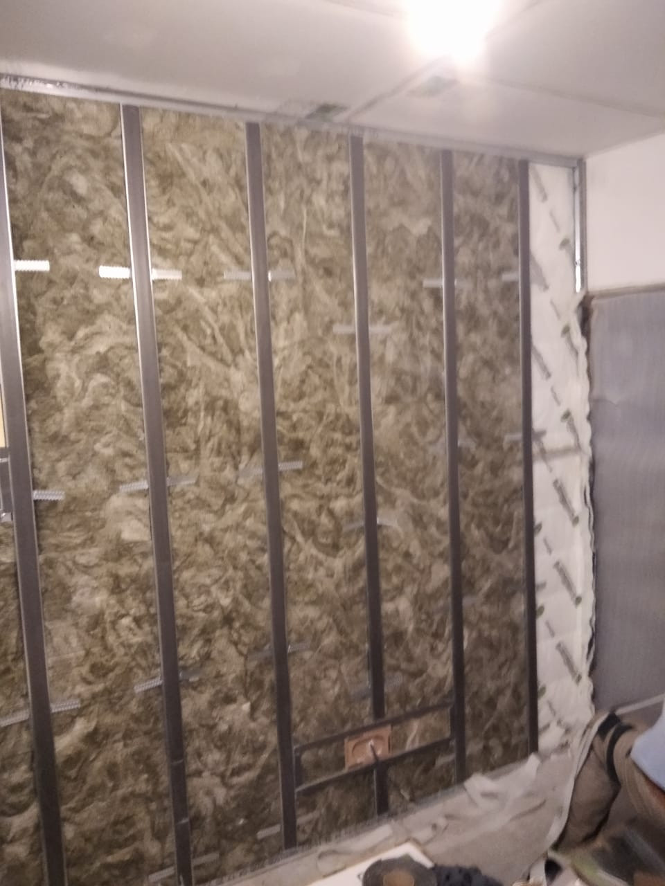 Звукоизоляция комнаты вкруг 12 м2