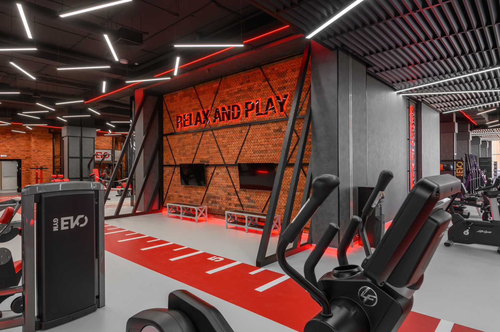 Спортивный клуб EVOgym