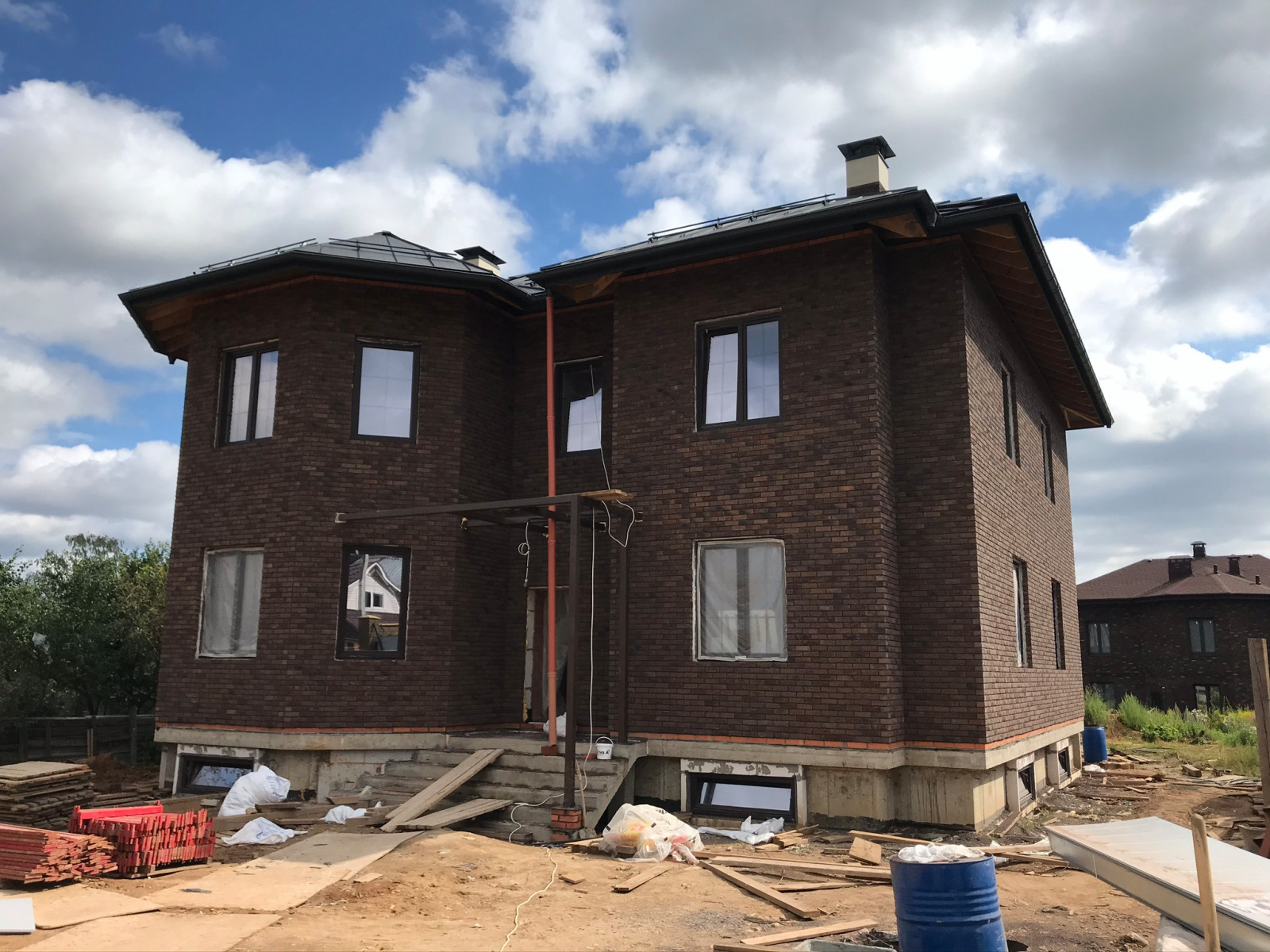 Фасад дома в Митино