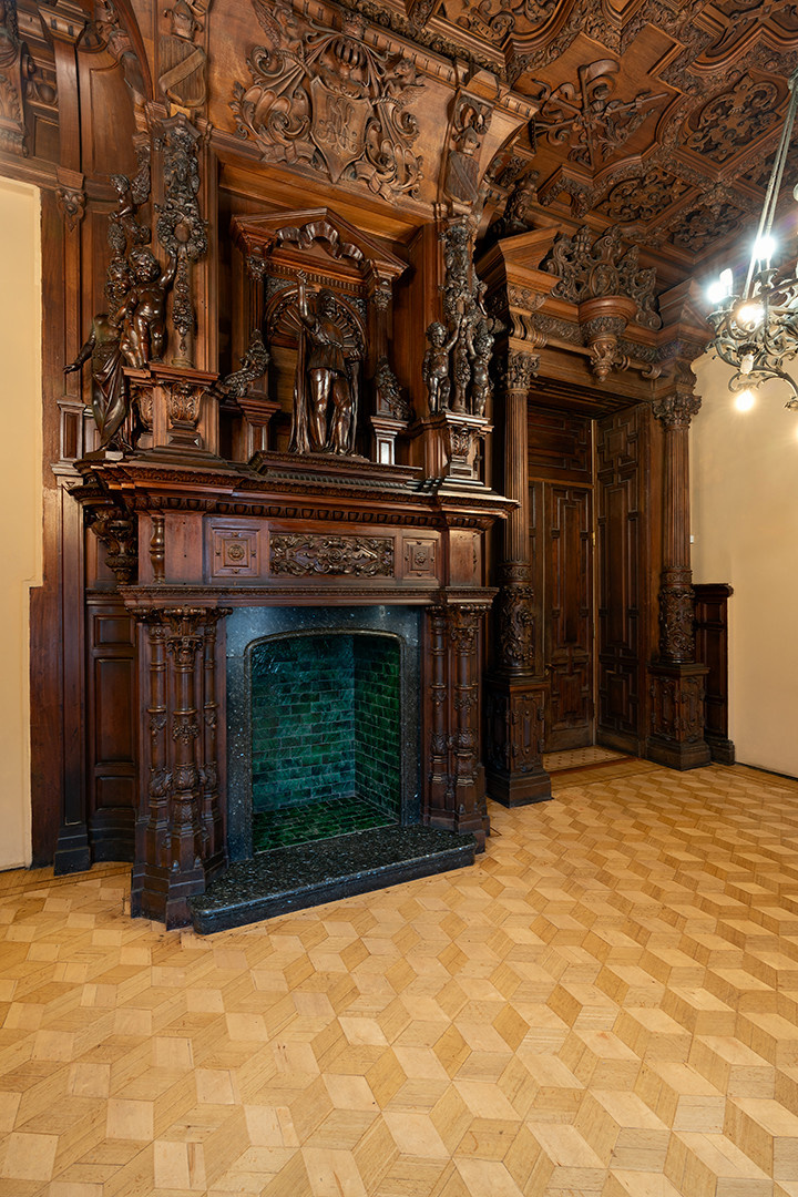 Готика и рококо в особняке на ул. Чайковского