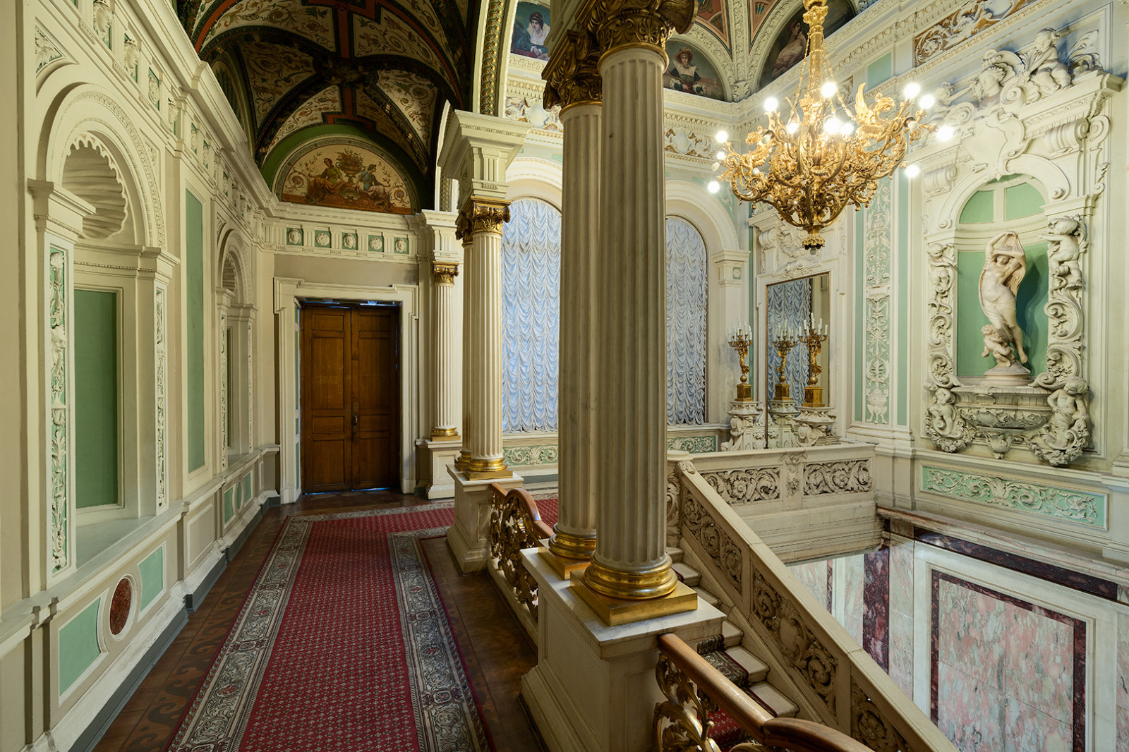 Готика и рококо в особняке на ул. Чайковского