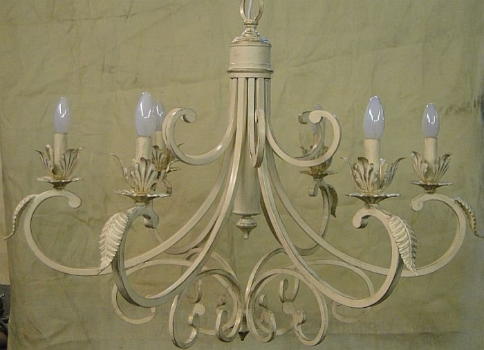 Обложка проекта: Люстра