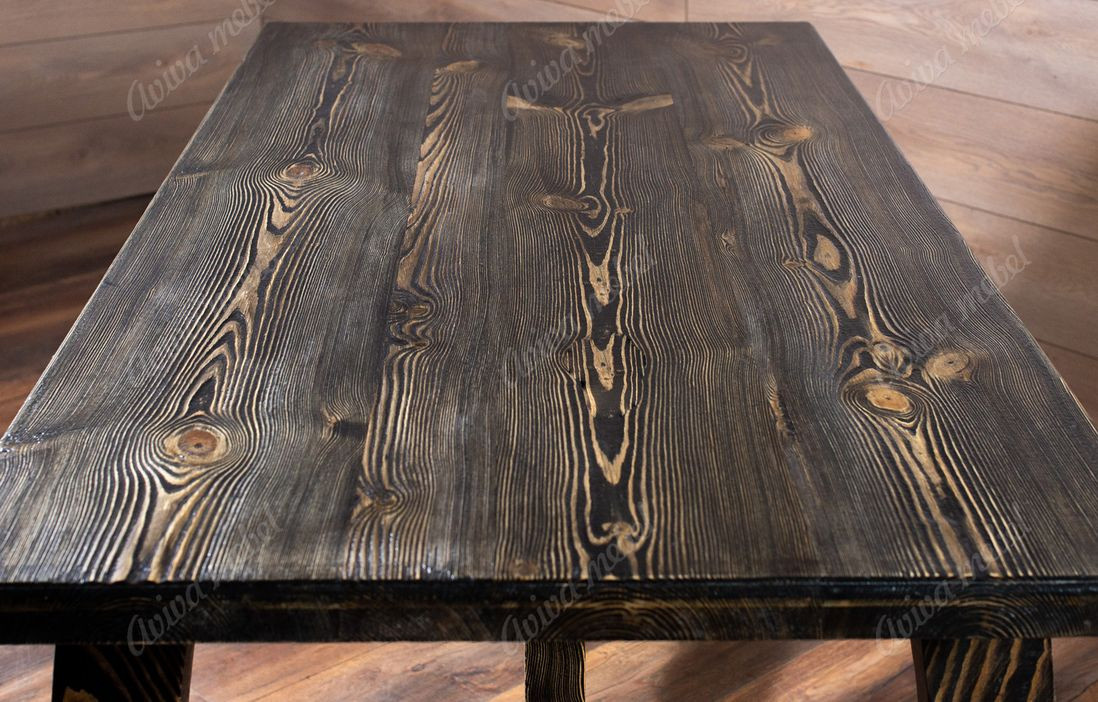 Столы из натурального дерева