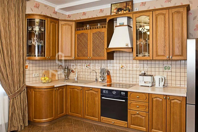 Кухня из массива дуба "Традиция арт.91"