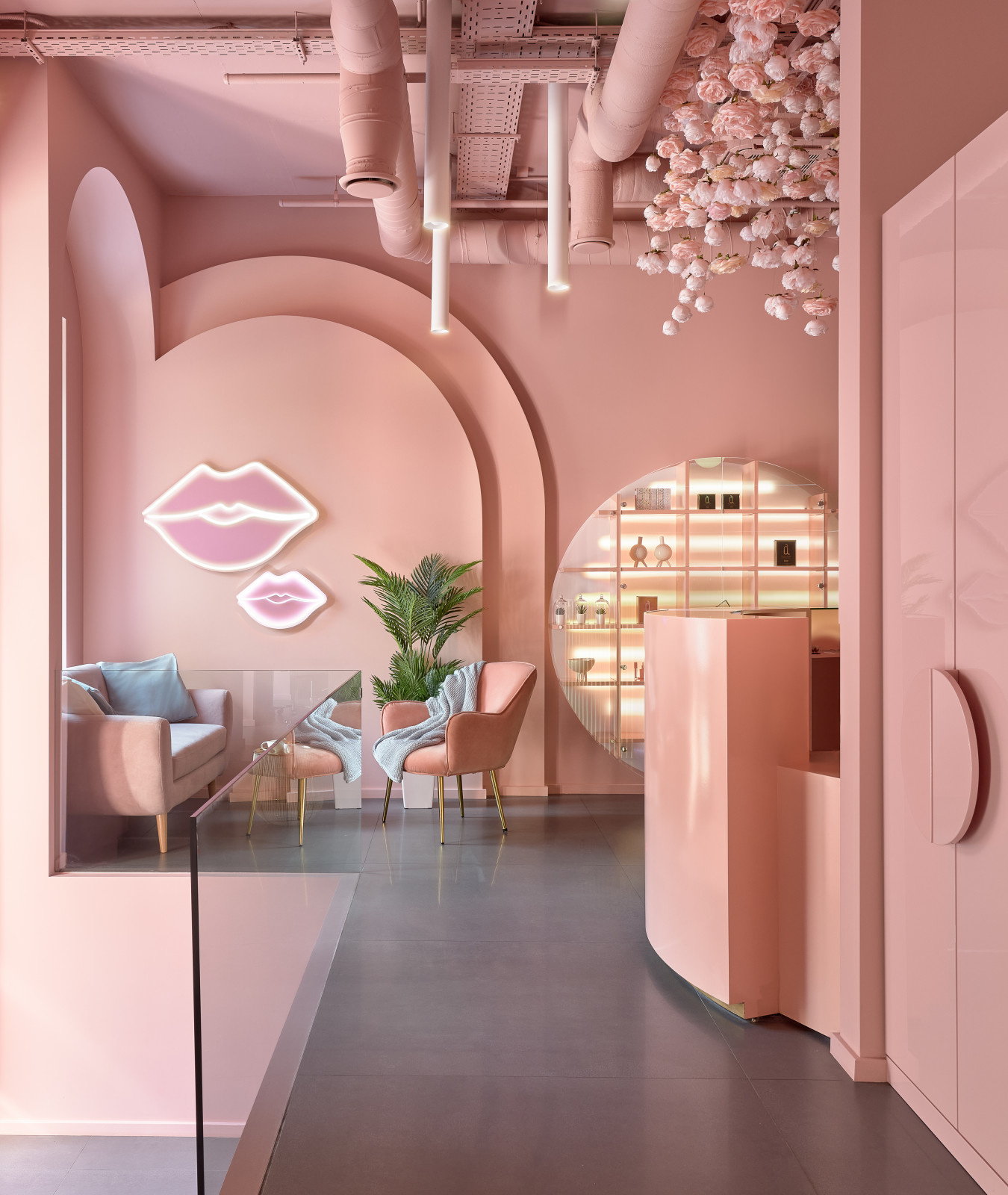 Интерьер в пудрово-розовых оттенках. Студия Beton Salon. Публикация Elle Decor