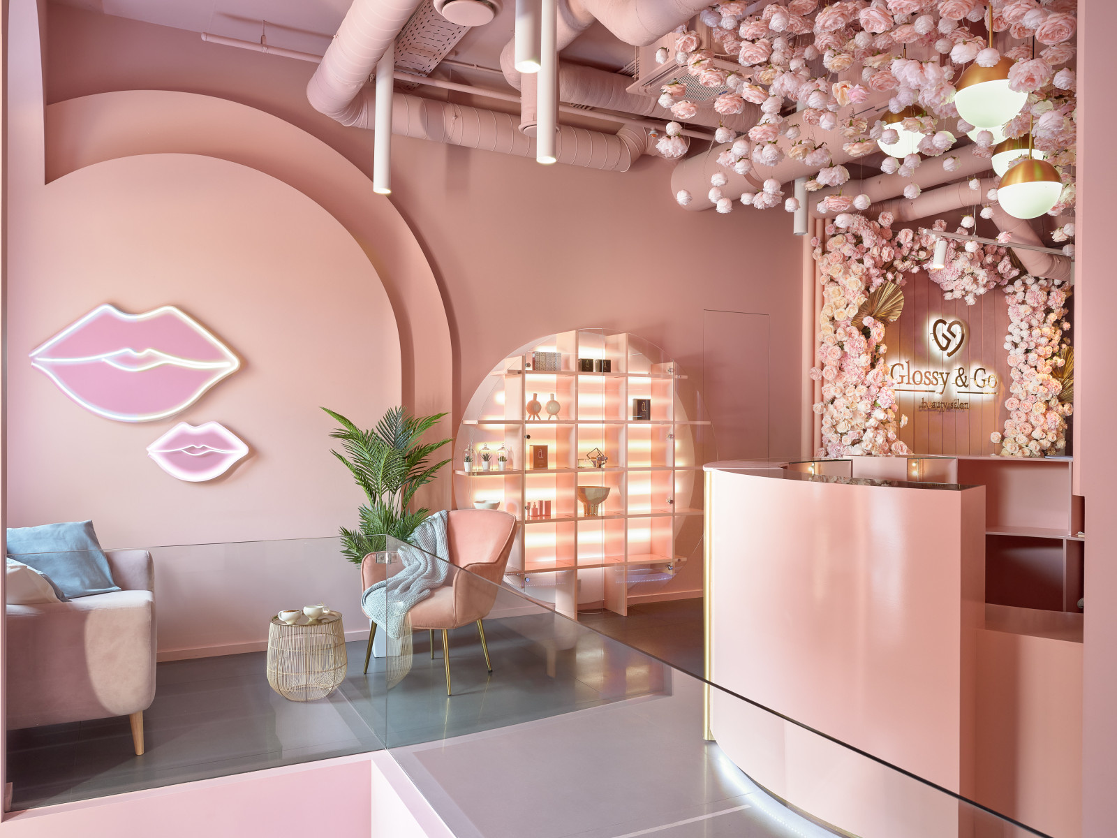 Интерьер в пудрово-розовых оттенках. Студия Beton Salon. Публикация Elle Decor