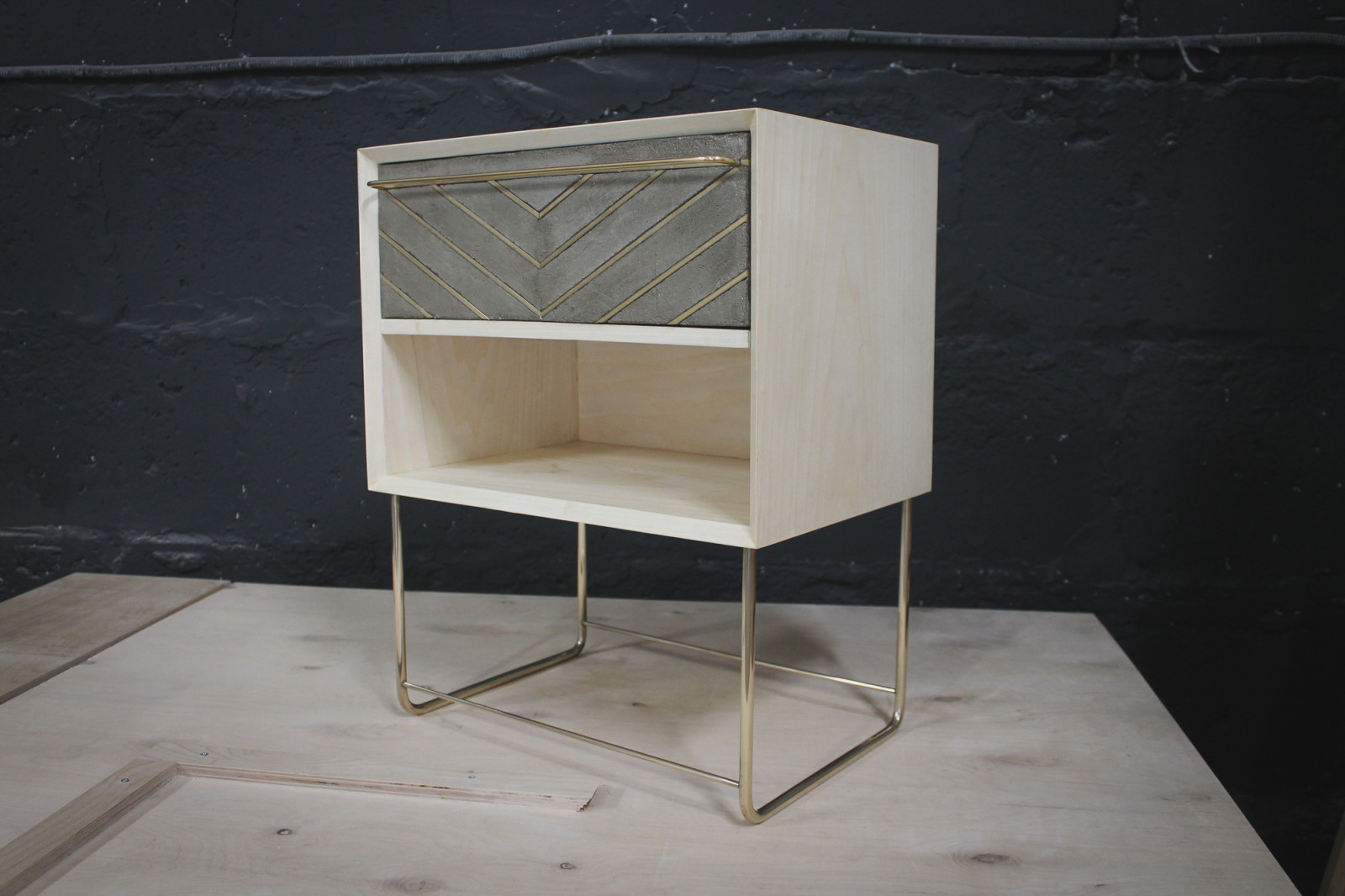 Тумбочка на заказ