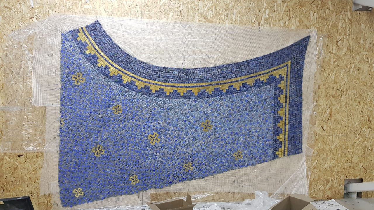 Главный Храм Вооружённых Сил Российсой Федерации - Нижний храм, потолки.