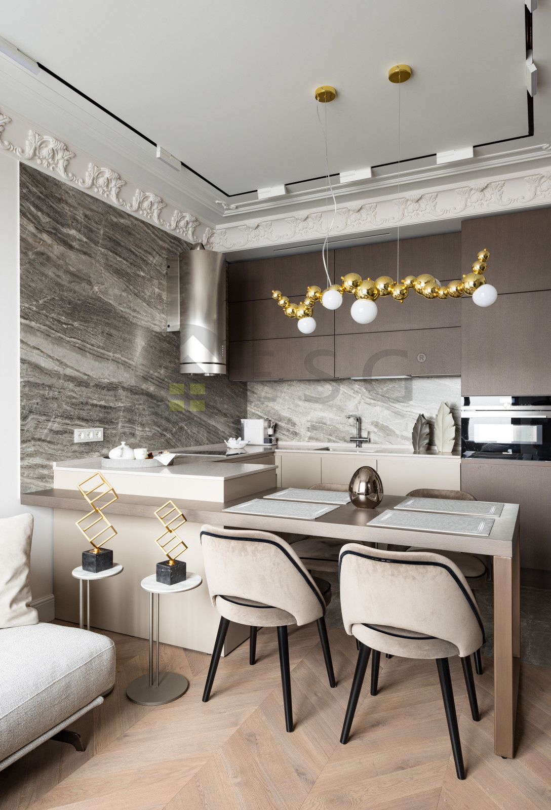 Роскошная квартира с панорамными окнами