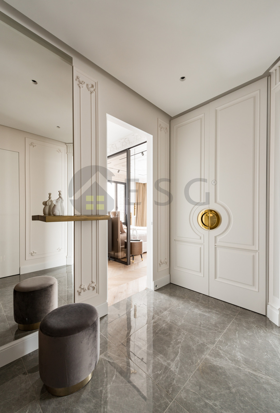 Роскошная квартира с панорамными окнами