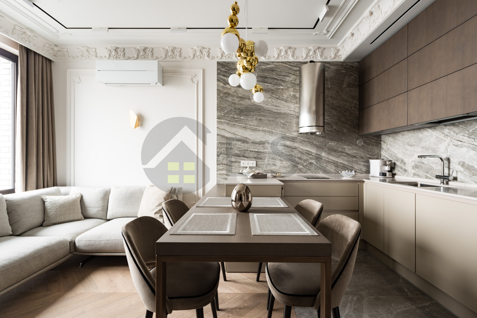 Роскошная квартира с панорамными окнами