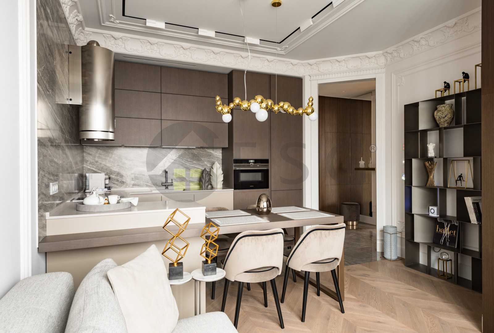 Роскошная квартира с панорамными окнами