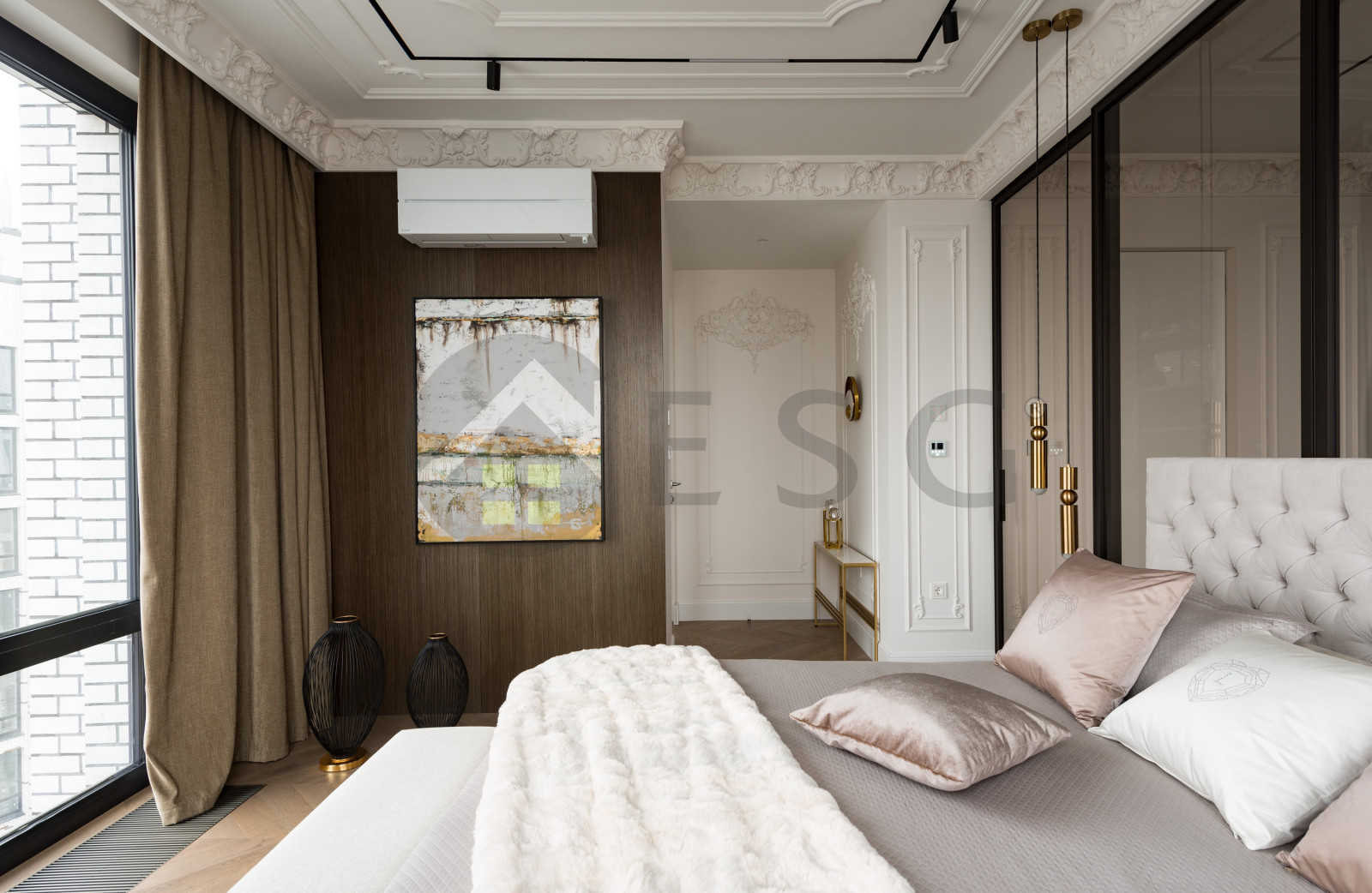 Роскошная квартира с панорамными окнами