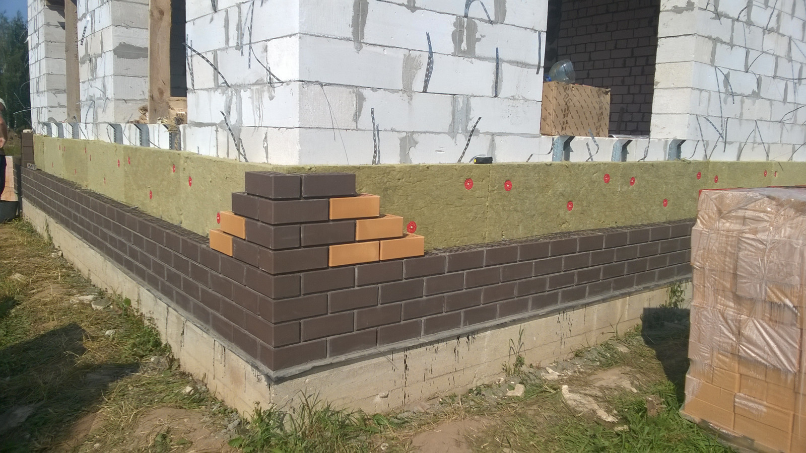 Жилой дом в поселке Акварель