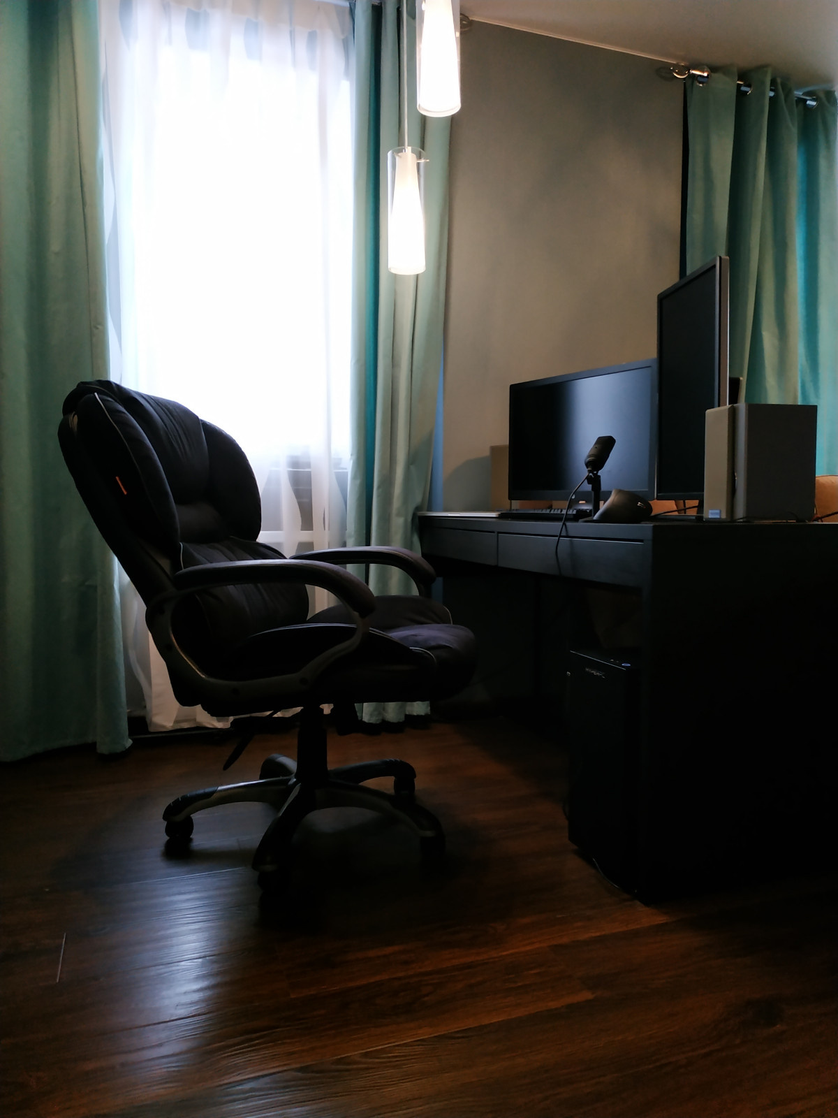 Квартира в тонах сентябрьского парка.