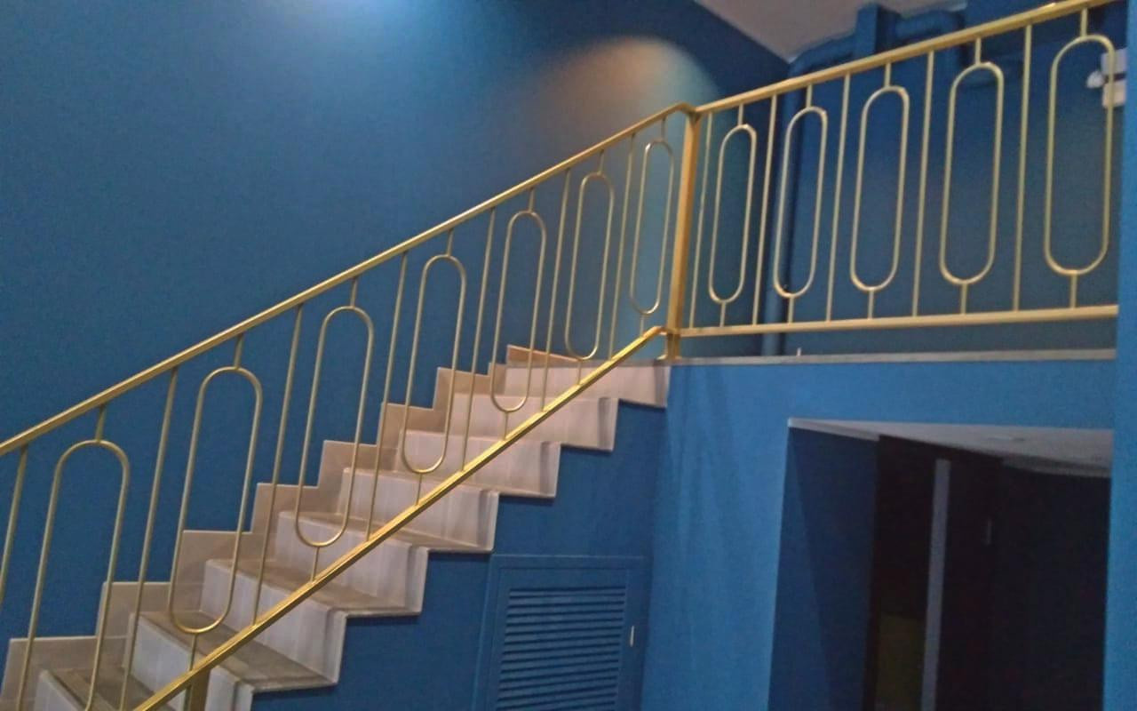 Сварные и кованые перила для лестниц и террас