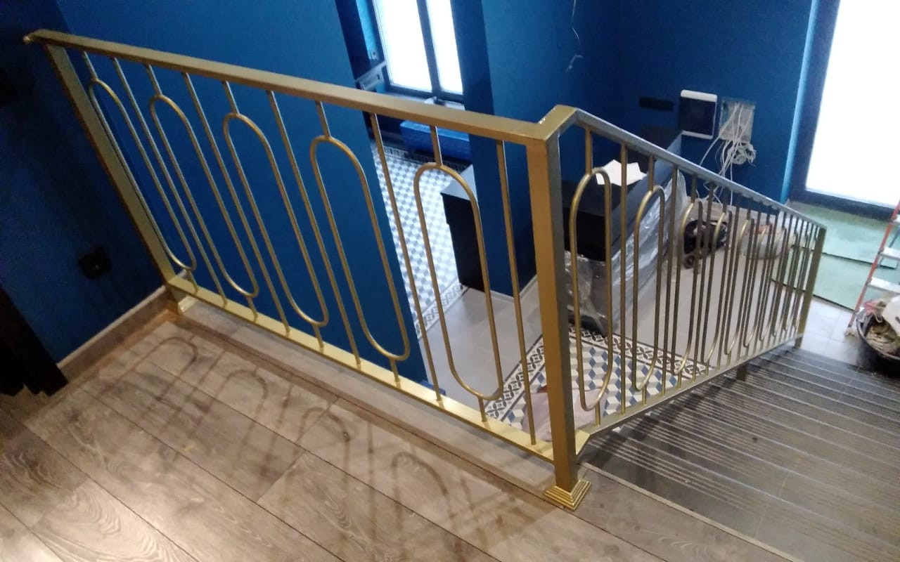 Перила для лестниц