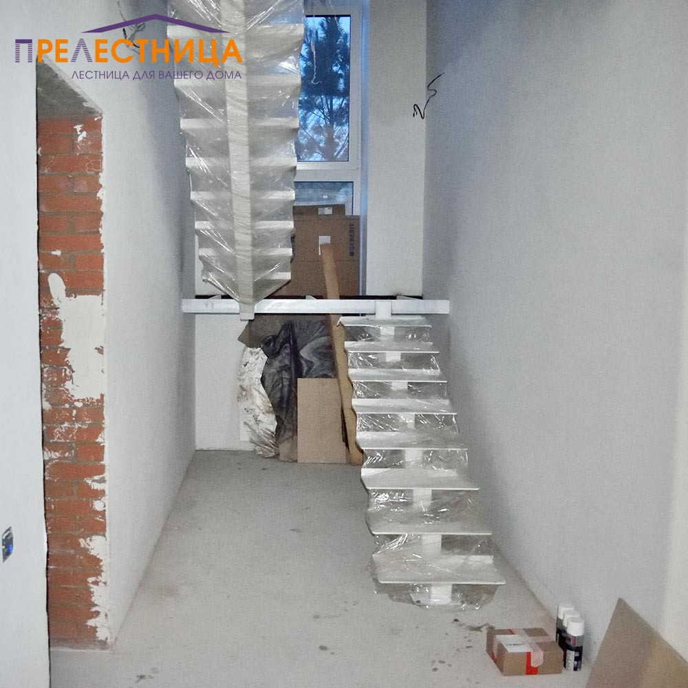 Металлический каркас лестницы