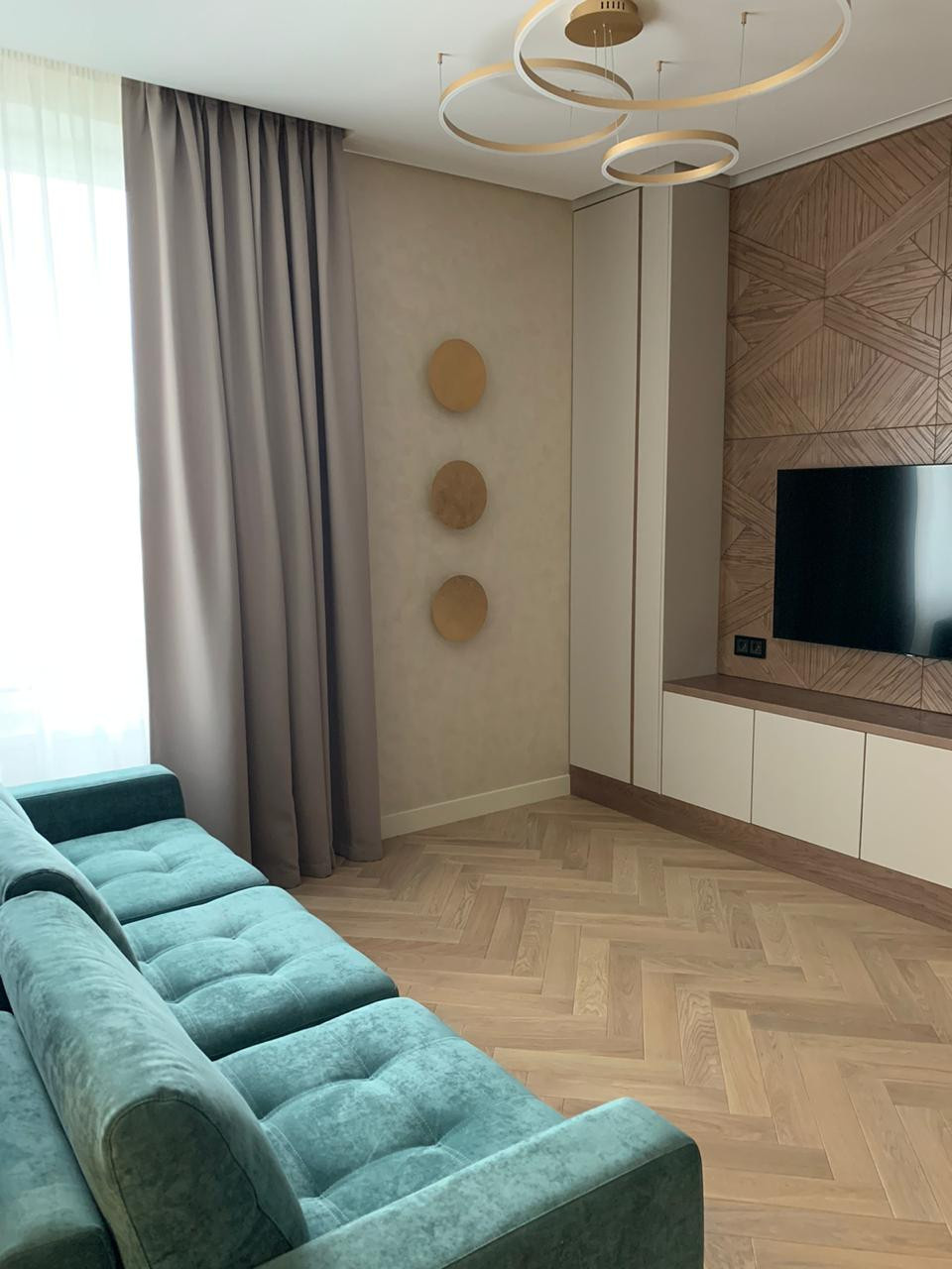 Кухня-гостинная с камином