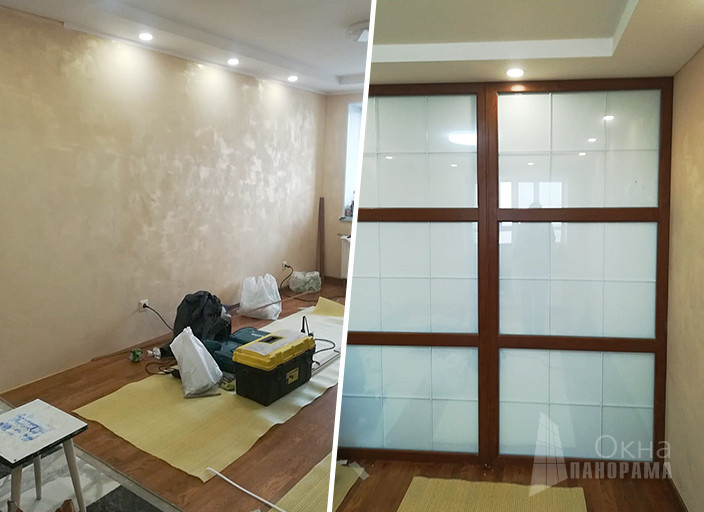 Перегородка с матовым стеклом в квартиру-студию для разделения зон