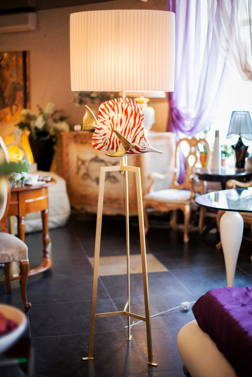 Распродажа выставочных образцов итальянской мебели, светильников и аксессуаров