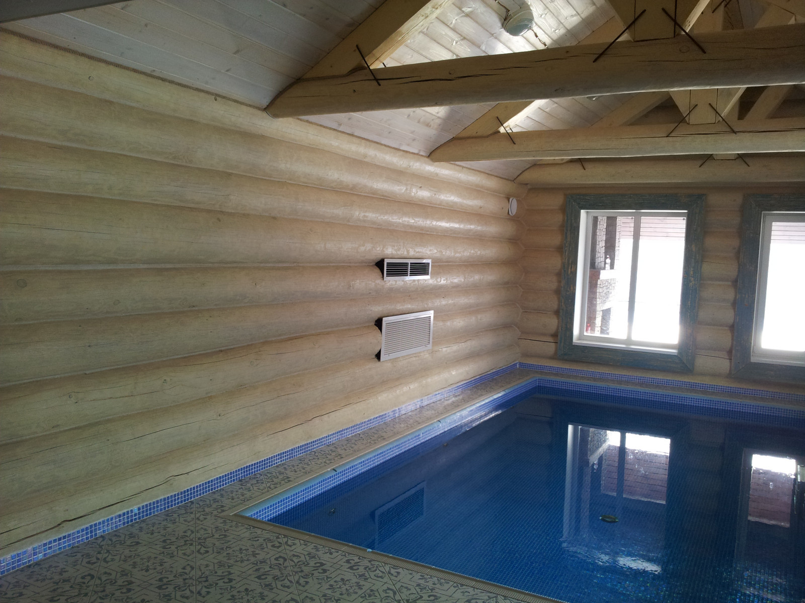 Бассейн в Снегирях