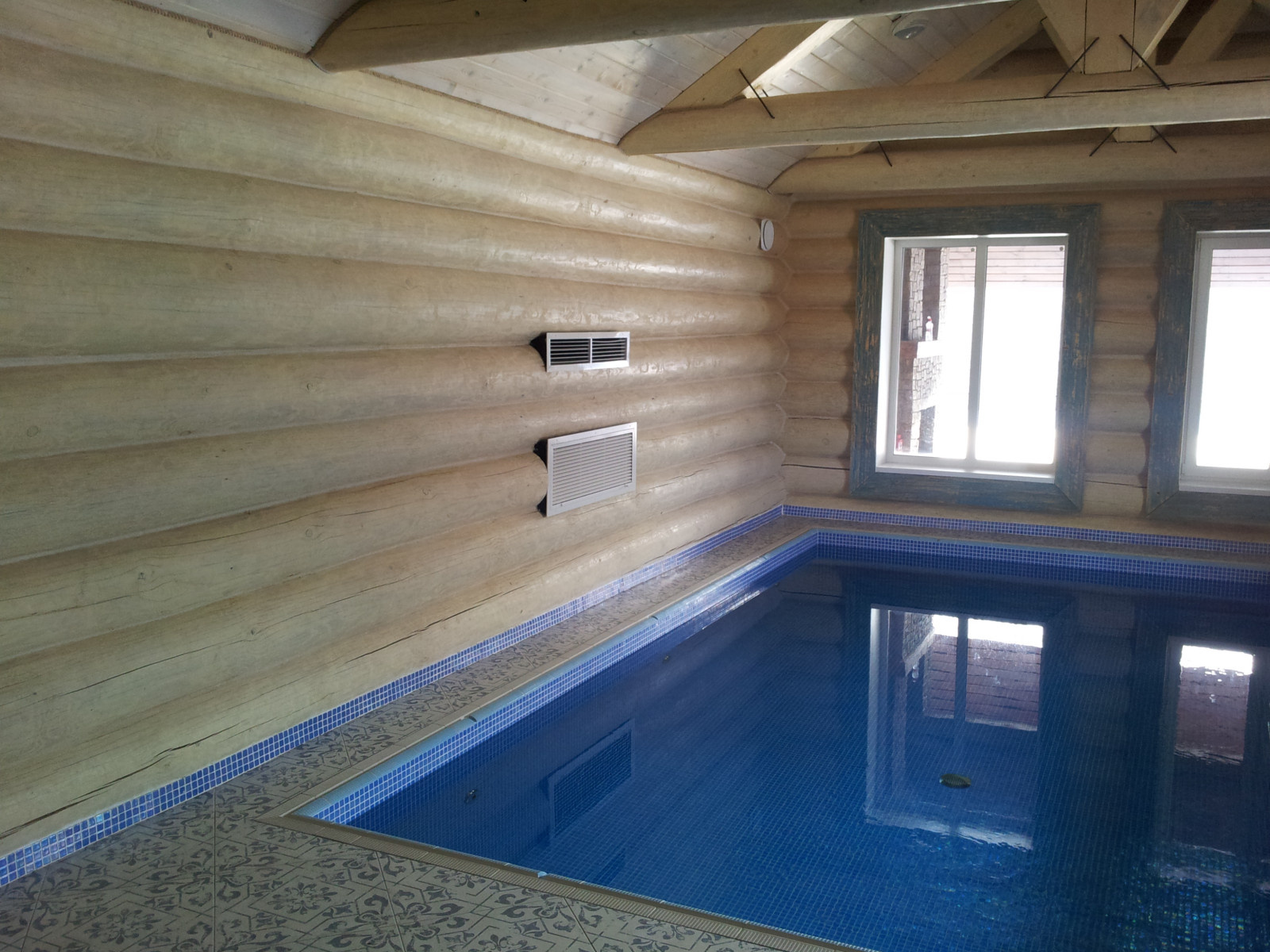 Бассейн в Снегирях