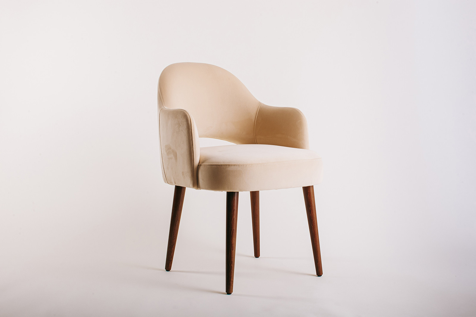 Стул для кухни с мягкой cпинкой и каретной стяжкой G-Mebel модели S-01