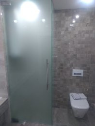 Обложка проекта: Остекление банного комплекса  стеклянными межкомнатными дверьми