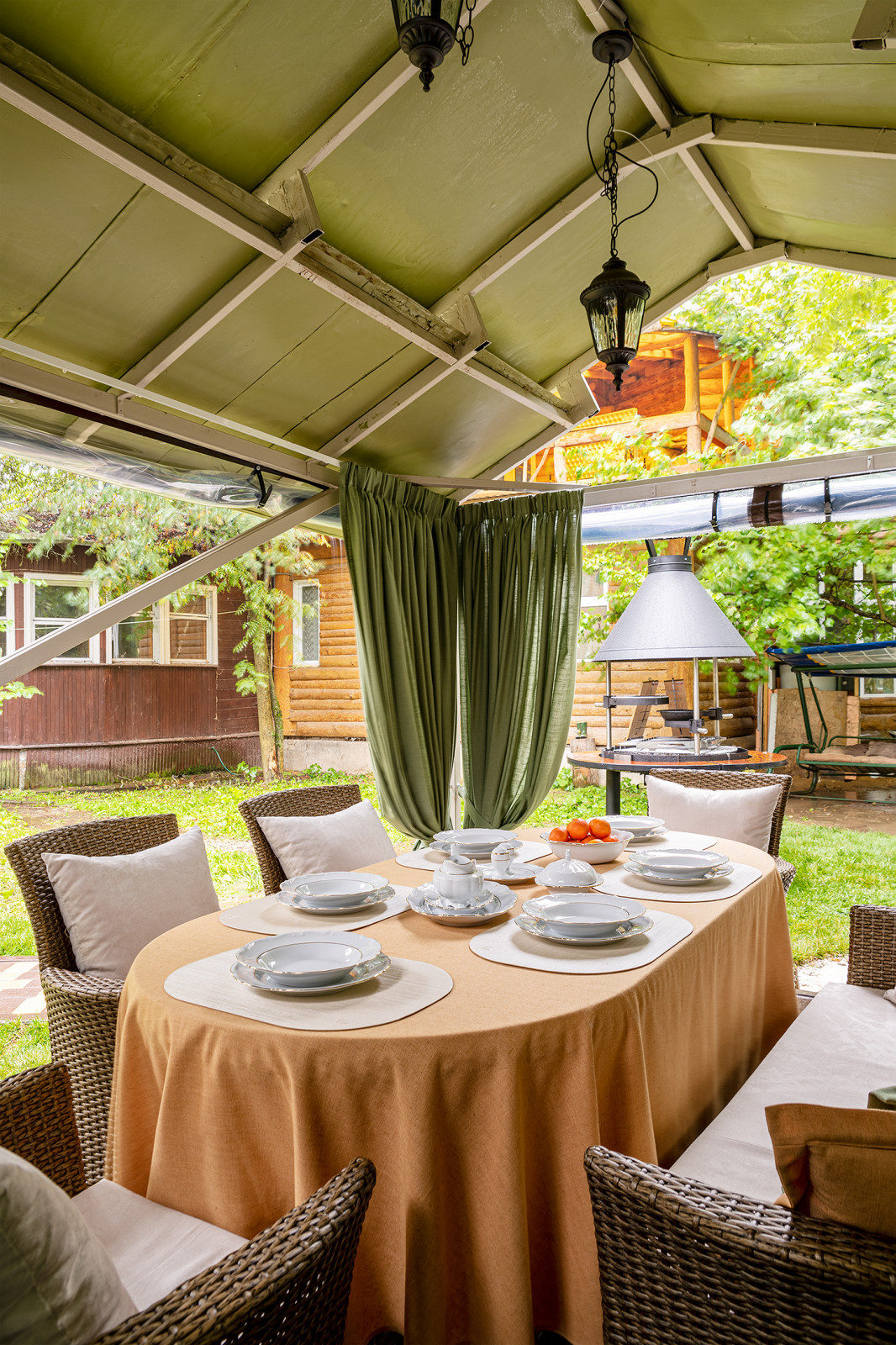 Декорирование беседки и участка Людмилы Хитяевой. "На дачу! С Наташей Барбье"