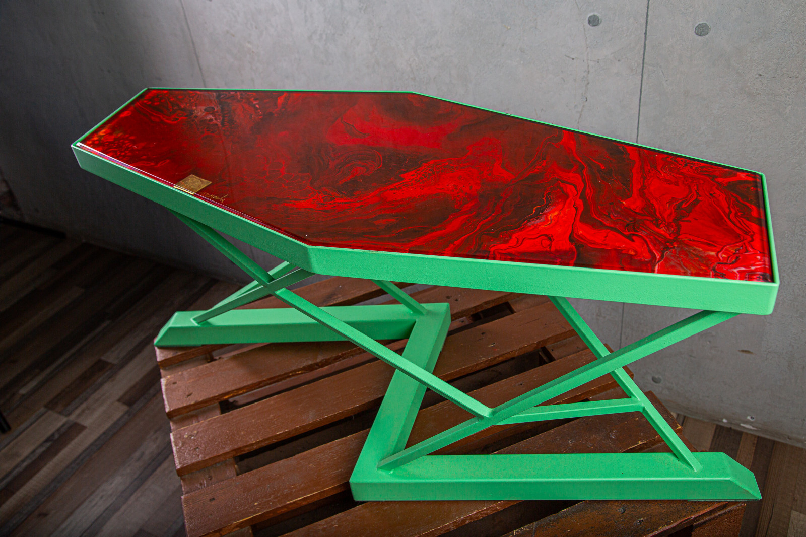 ИНТЕРЬРНЫЕ СТОЛЫ