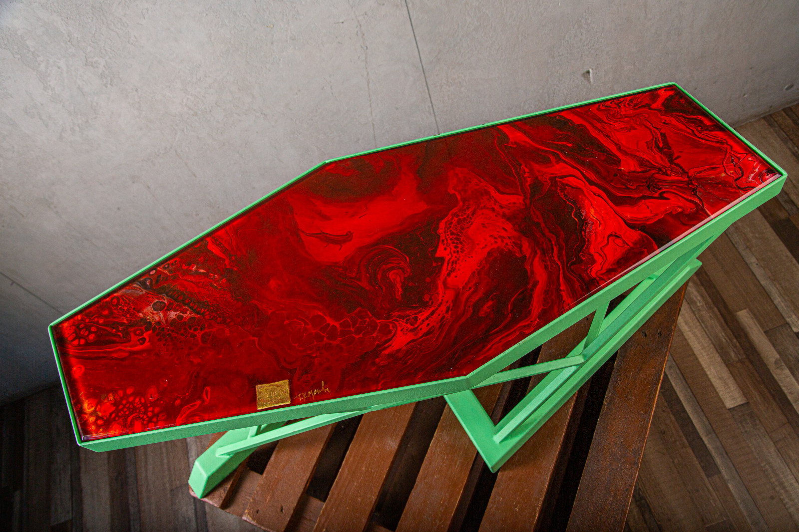 ИНТЕРЬРНЫЕ СТОЛЫ