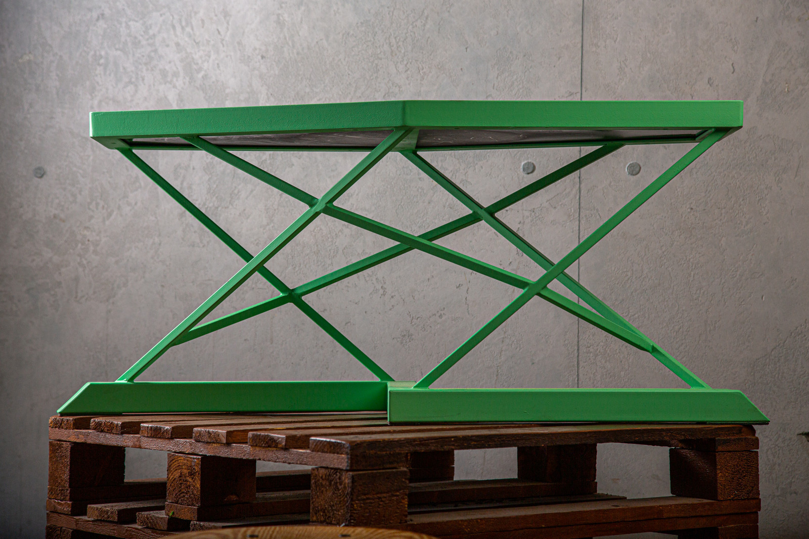 ИНТЕРЬРНЫЕ СТОЛЫ