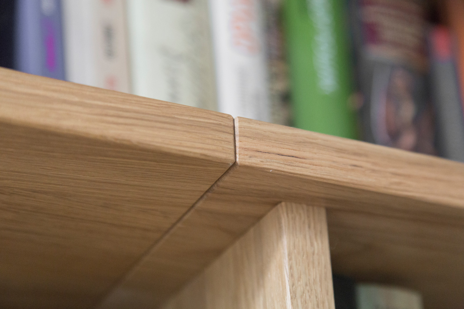 Библиотека из массива дуба в масле