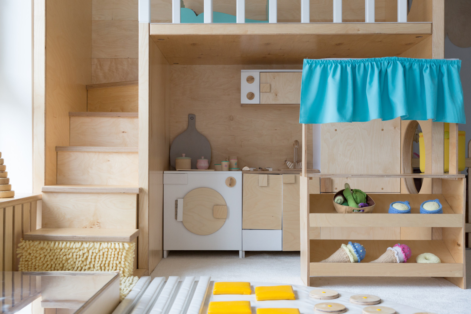 Клумба-кремль