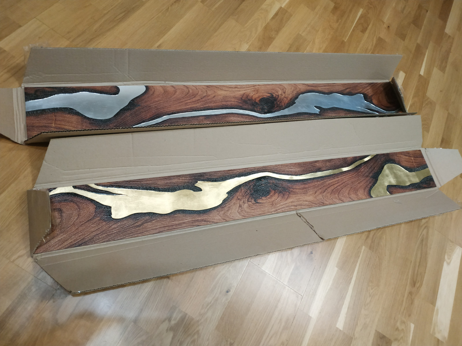 Зеркало ТВ в гостиной