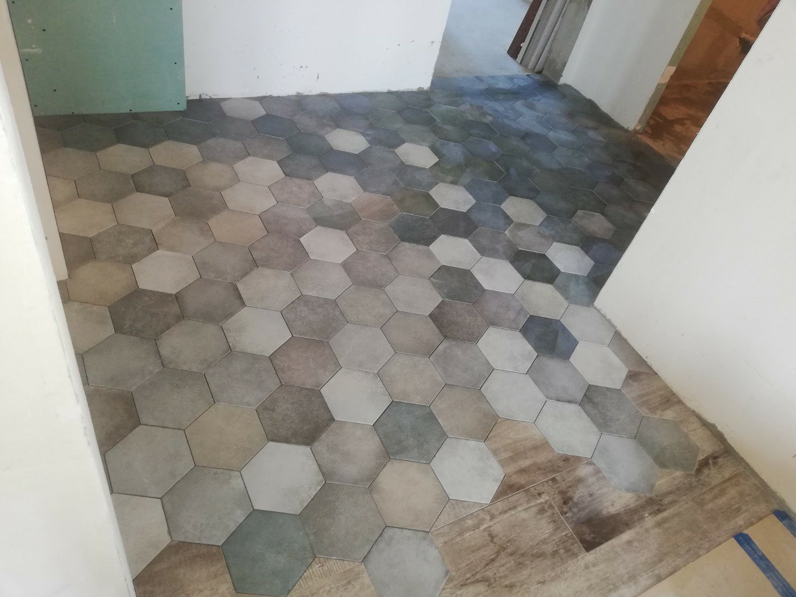 Квартиры и офисы.