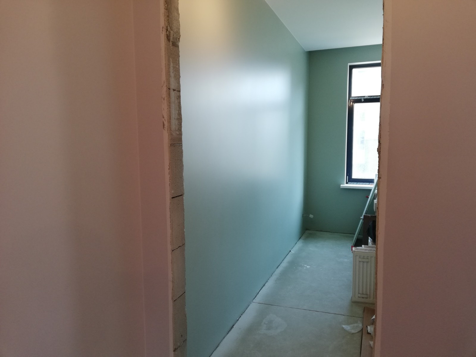 Квартиры и офисы.