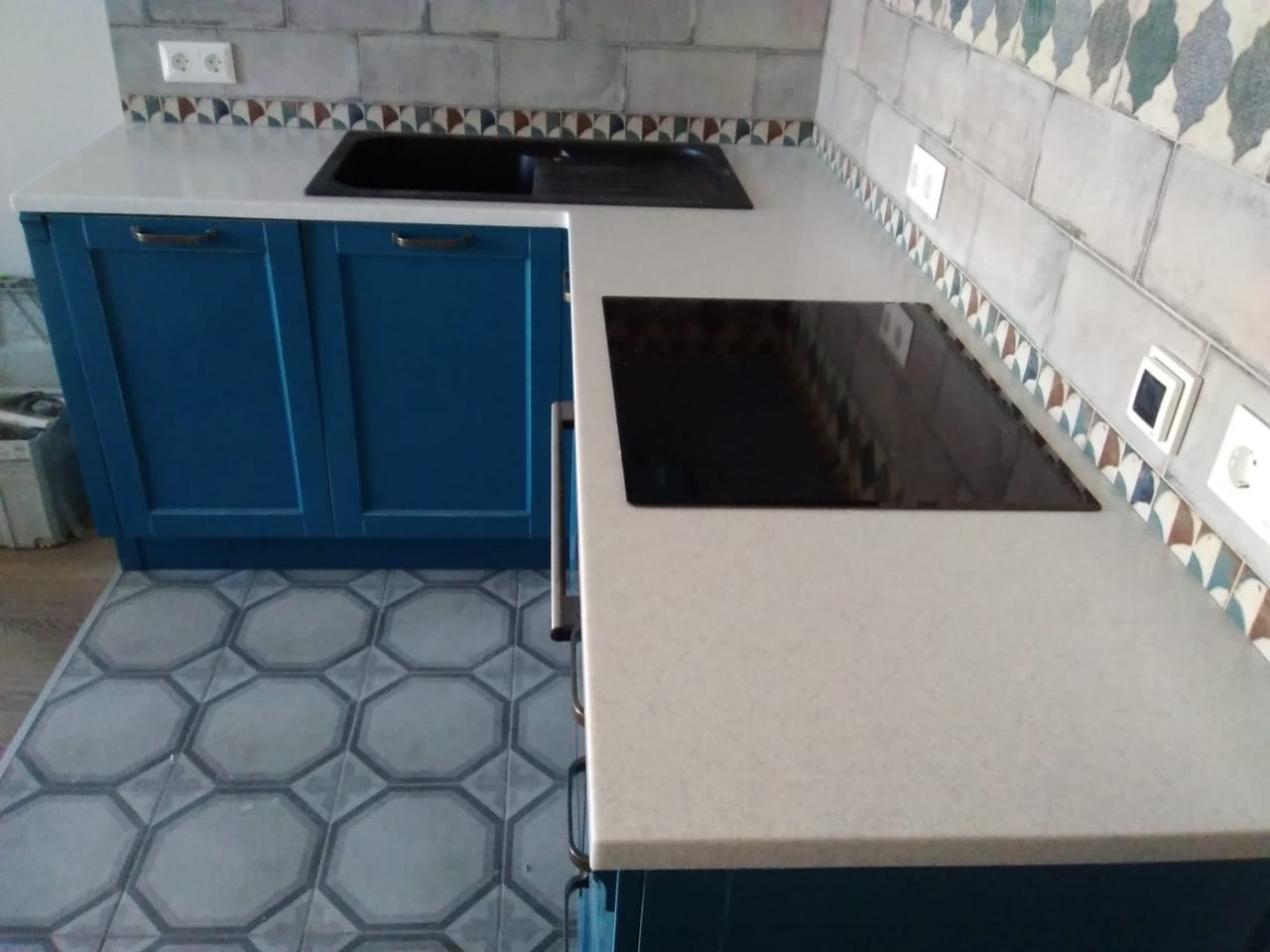 Столешница из искусственного камня, Tristone