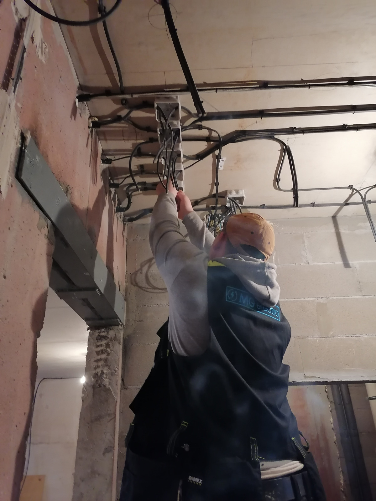 Наши мастера за работой