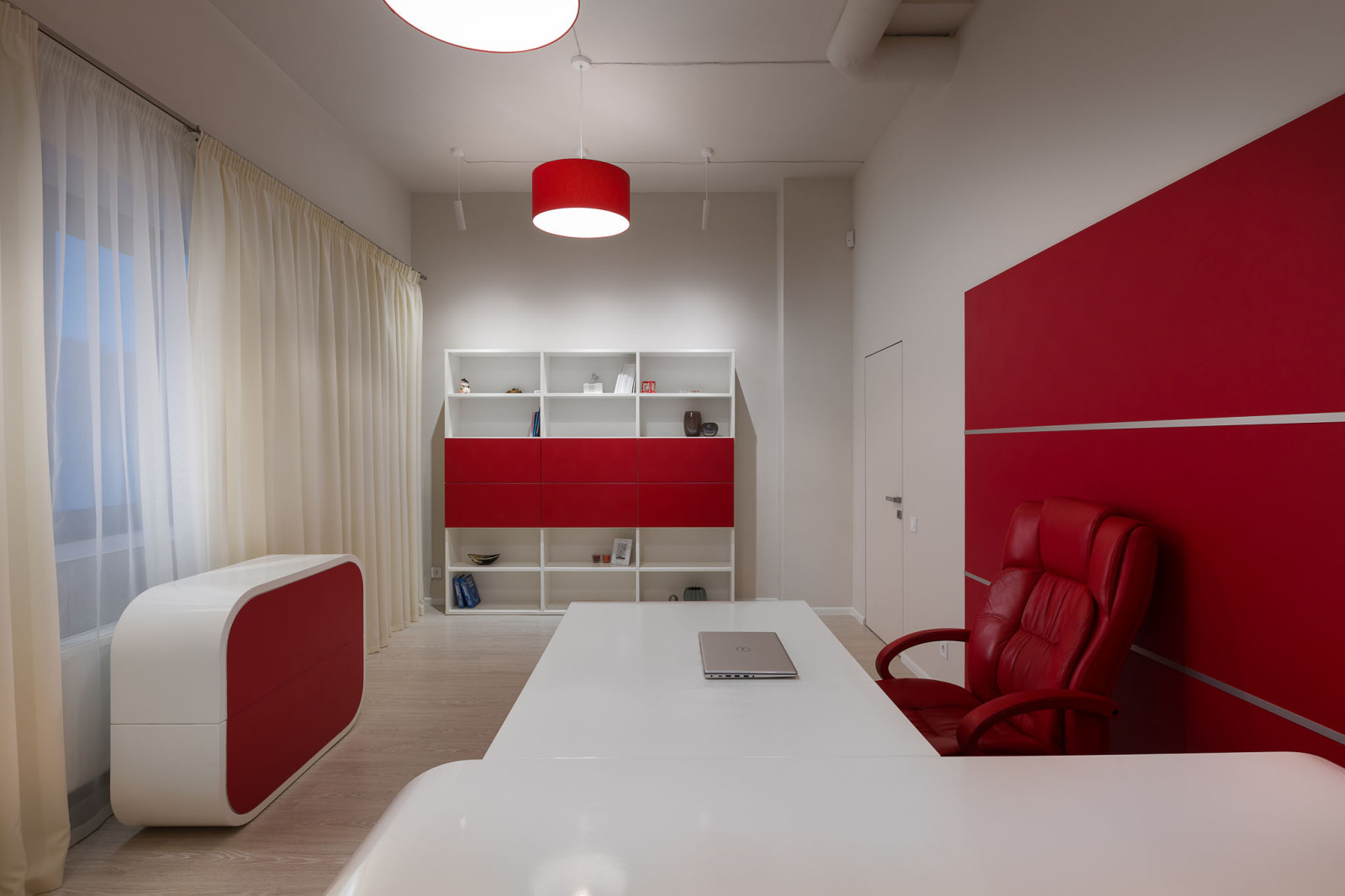 Офис турагенства Atmosphere Club :: 100м2